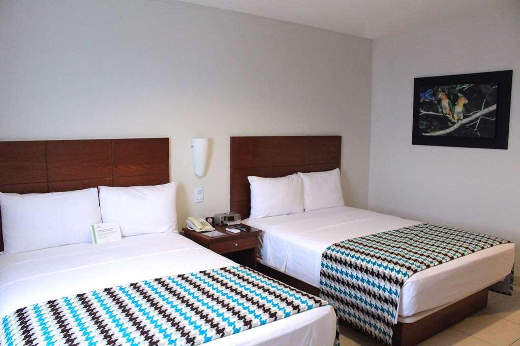 Wyndham Costa Del Sol Pucallpa Kamer foto A room at the hotel