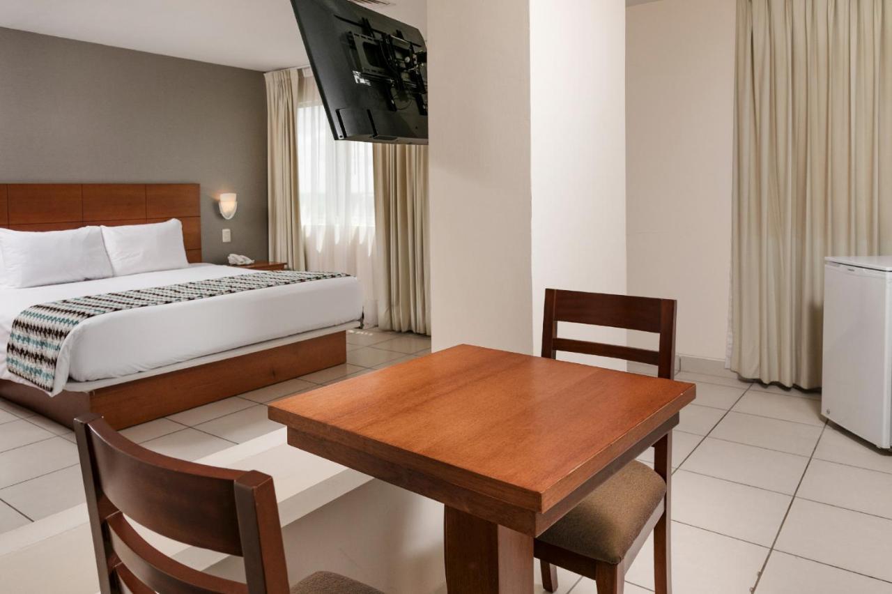Wyndham Costa Del Sol Pucallpa Buitenkant foto