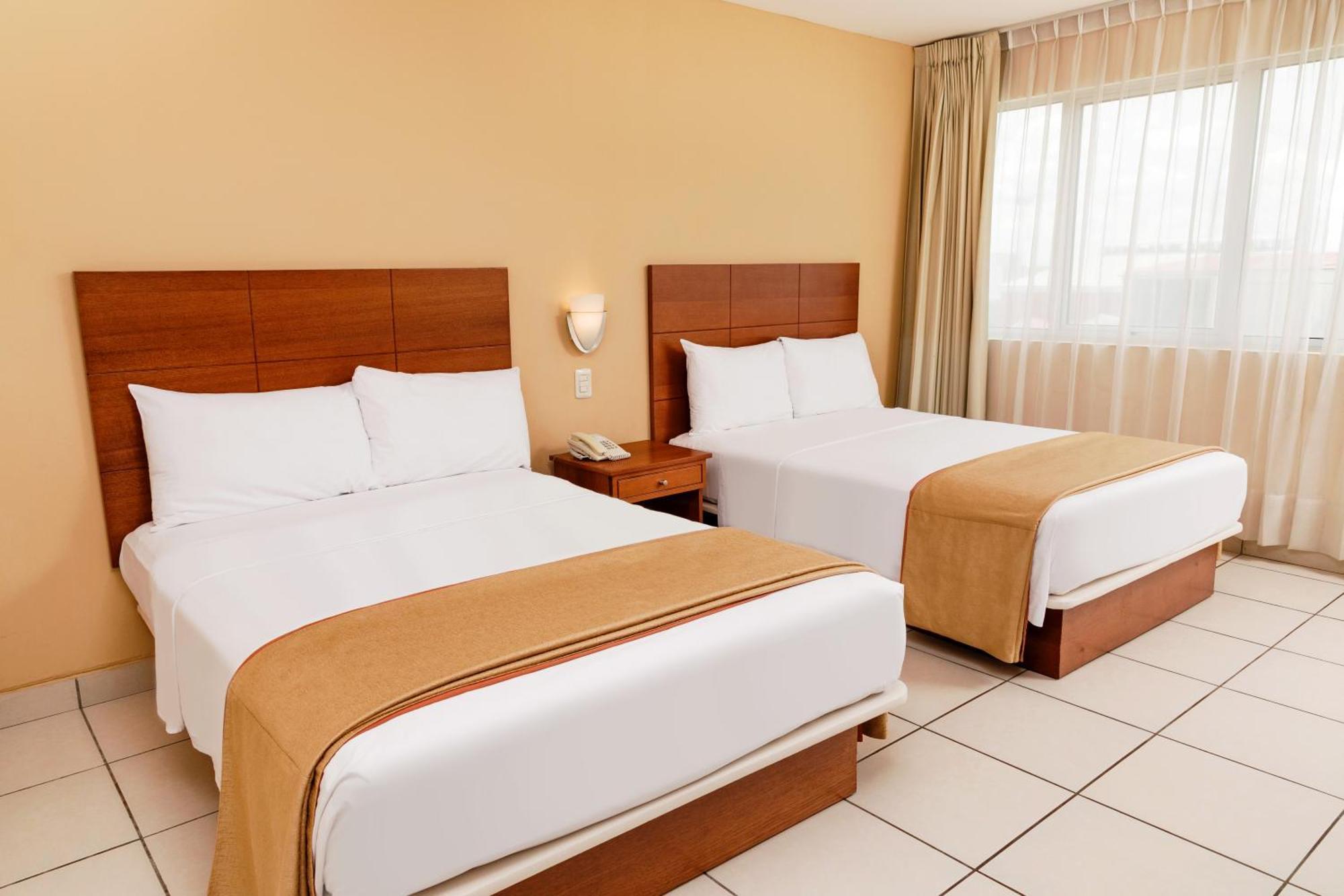 Wyndham Costa Del Sol Pucallpa Buitenkant foto