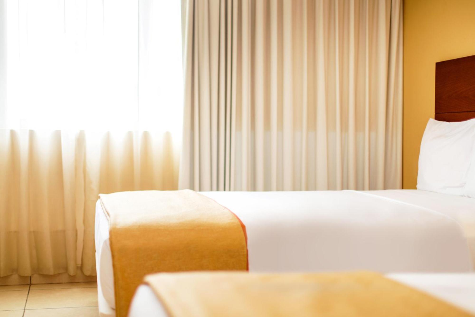 Wyndham Costa Del Sol Pucallpa Buitenkant foto